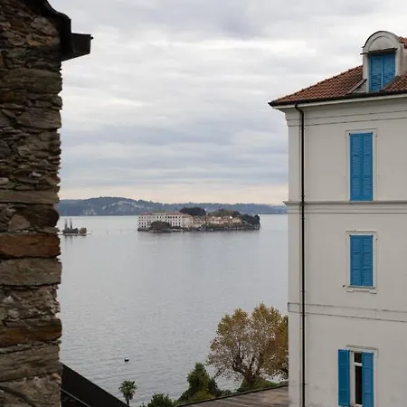 Castello Ripa Διαμέρισμα *