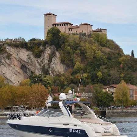 Διαμέρισμα Castello Ripa Μπαβένο